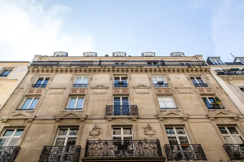 Апартаменты Marais Centre Pompidou Id 233